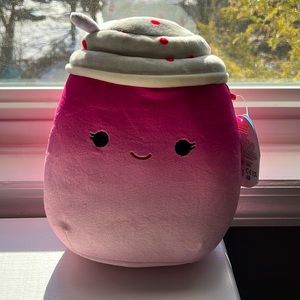 Squishmallow Cinnamon - 8" [has tag]